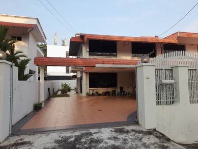 Semi-Detached House For Sale in Jelutong,PNG