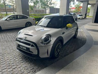 Mini Cooper SE in Setia Alam, SGR