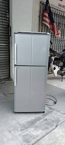 Sanyo fridge refrigerator 2d peti ais peti sejuk
