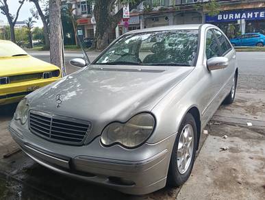 Mercedes Benz C180 180 in Georgetown, PNG
