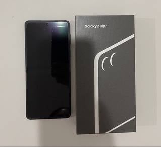 Samsung Galaxy Z Flip 7 256 GB fullset TELCO SET