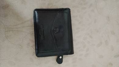 Wallet new