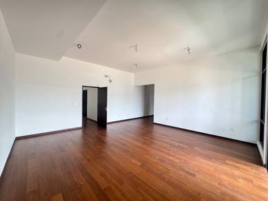 Semi-Detached House For Sale in Bandar Kinrara,SGR