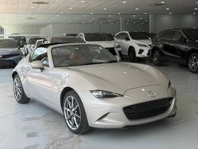 2022 Mazda Roadster RF VS