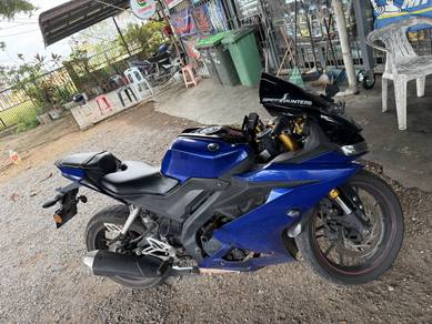 Yamaha R15