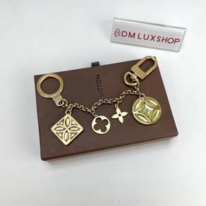 Preloved LV Fluer De Monogram Key Chain Charm
