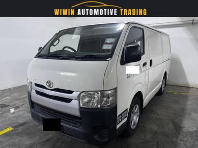 Toyota Hiace in Serdang, KUL