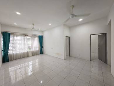 Apartment For Rent in D'Aman Residence