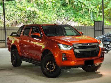 Isuzu D-Max PREMIUM in Salak Selatan, KUL