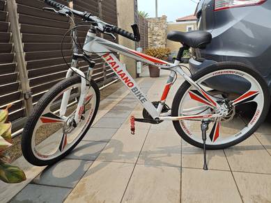 Bicycle Shimano Mountain Bike Big Seat