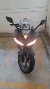 Yamaha R25