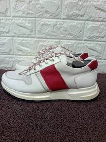 uk7 PRADA Milano Sneakers