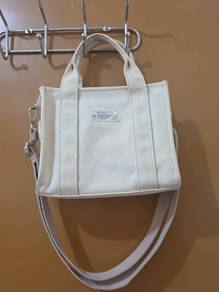 canvas slingbag christ ng