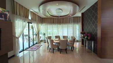 Bungalow House For Sale in Seri Kembangan,SGR