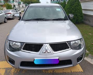 Mitsubishi Triton in Setia Indah, JHR