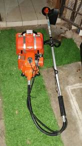 mesin rumput 