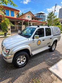 Toyota Hilux SR TURBO in Kota Kinabalu, SBH