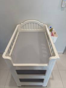 Baby diapers changing table/cart/trolley