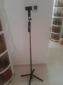 TRIPOD  mudah alih