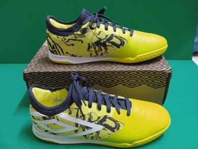 ITEM BARU_Kasut Sukan Sport Shoes UMBRO size 44
