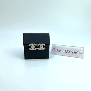 Preloved Chanel Champagne Gold CC Stud Crystals