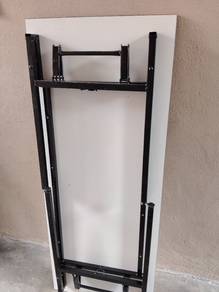 Portable table / meja lipat ( 2FEET × 5FEET) 