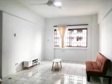 Condominium For Sale in Larkin Utama