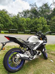Yamaha R15