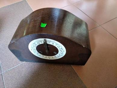Jam Antik Klasik 1960an