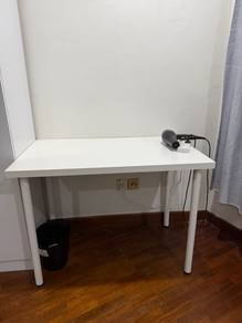 Meja Ikea