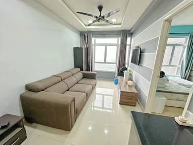 Apartment For Sale in Midas