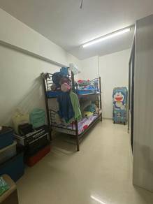 Apartment For Sale in Sri Rakyat Apartment