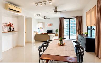 Condominium For Rent in A'Marine