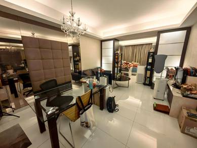 Service Residence For Sale in Carlton @ Plaza Damas 3