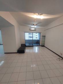 Condominium For Rent in Cova Villa