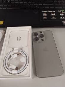 iPhone 15 pro ZP set like new 🔥
