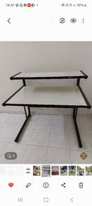 Artright computer table 