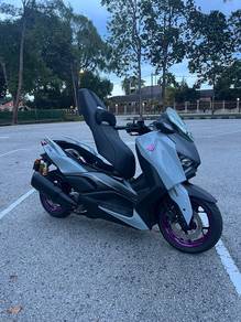 Yamaha XMAX