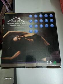 body weighing scale / Alat timbang berat badan