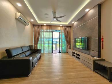 Condominium For Sale in The Light Collection II