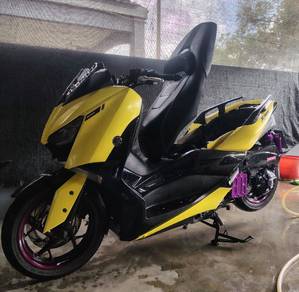 Yamaha XMAX