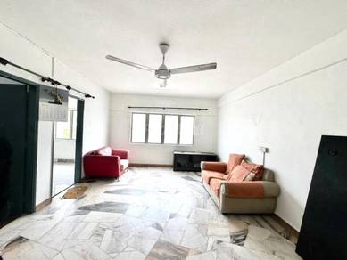Condominium For Sale in Kenaria Condominium