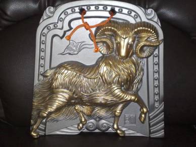 Deco vintage ceramic oriental ram goat wall decor