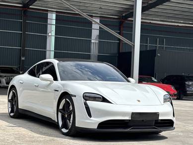 Porsche Taycan 4S in Klang, SGR