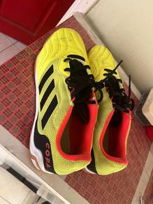 Kasut Futsal Adidas Copa