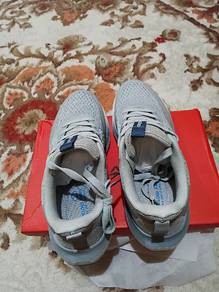 DR Cardin Size 6