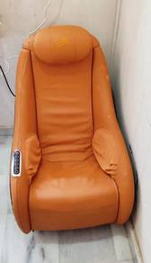GINTELL DeVano S FUNtastic Massage Sofa