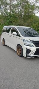 Toyota Vellfire Z GOLDEN EYES in Seri Kembangan, SGR