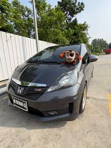 Honda Jazz Hybrid (HYBRID) in Batu Caves, SGR