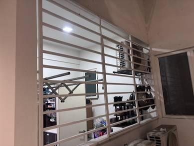grill gate